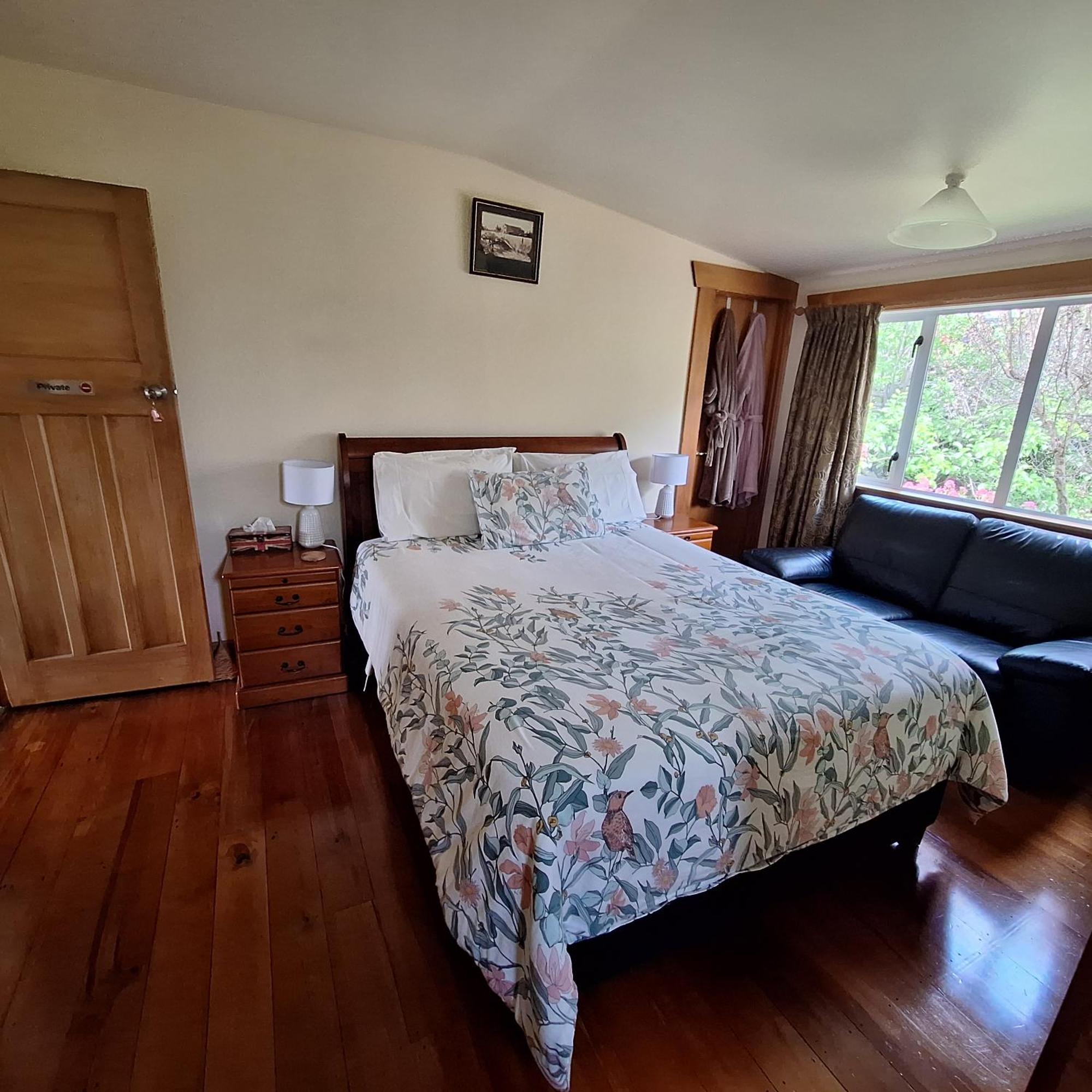 Olde Mill House B&B & Bike2Wine Cycle Hire Renwick Eksteriør bilde