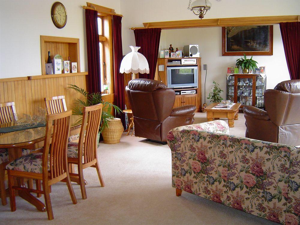 Olde Mill House B&B & Bike2Wine Cycle Hire Renwick Eksteriør bilde