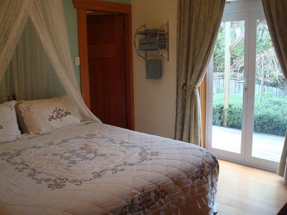 Olde Mill House B&B & Bike2Wine Cycle Hire Renwick Eksteriør bilde