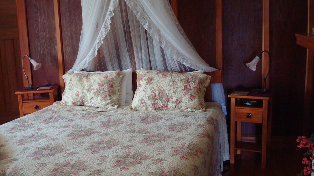 Olde Mill House B&B & Bike2Wine Cycle Hire Renwick Eksteriør bilde