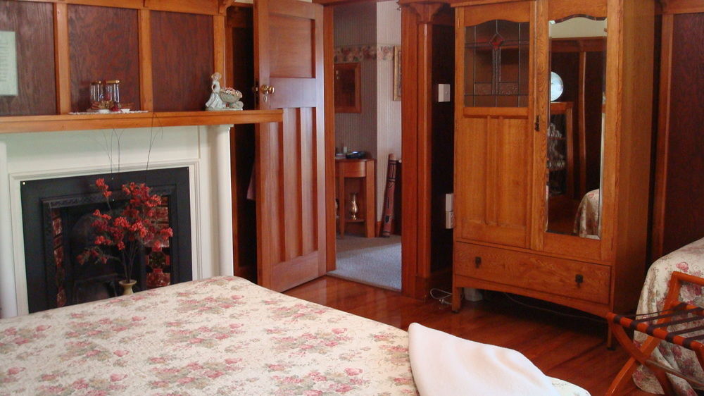 Olde Mill House B&B & Bike2Wine Cycle Hire Renwick Eksteriør bilde