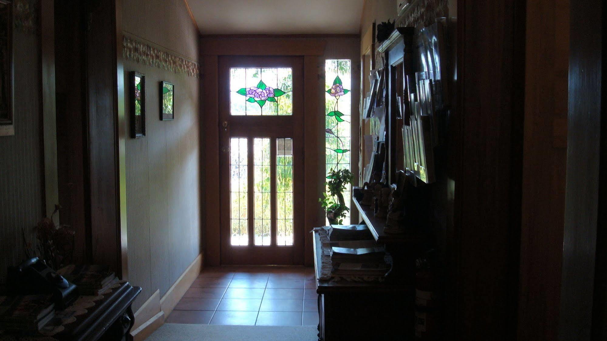 Olde Mill House B&B & Bike2Wine Cycle Hire Renwick Eksteriør bilde