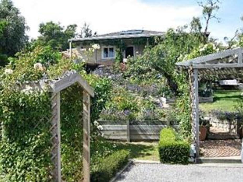Olde Mill House B&B & Bike2Wine Cycle Hire Renwick Eksteriør bilde